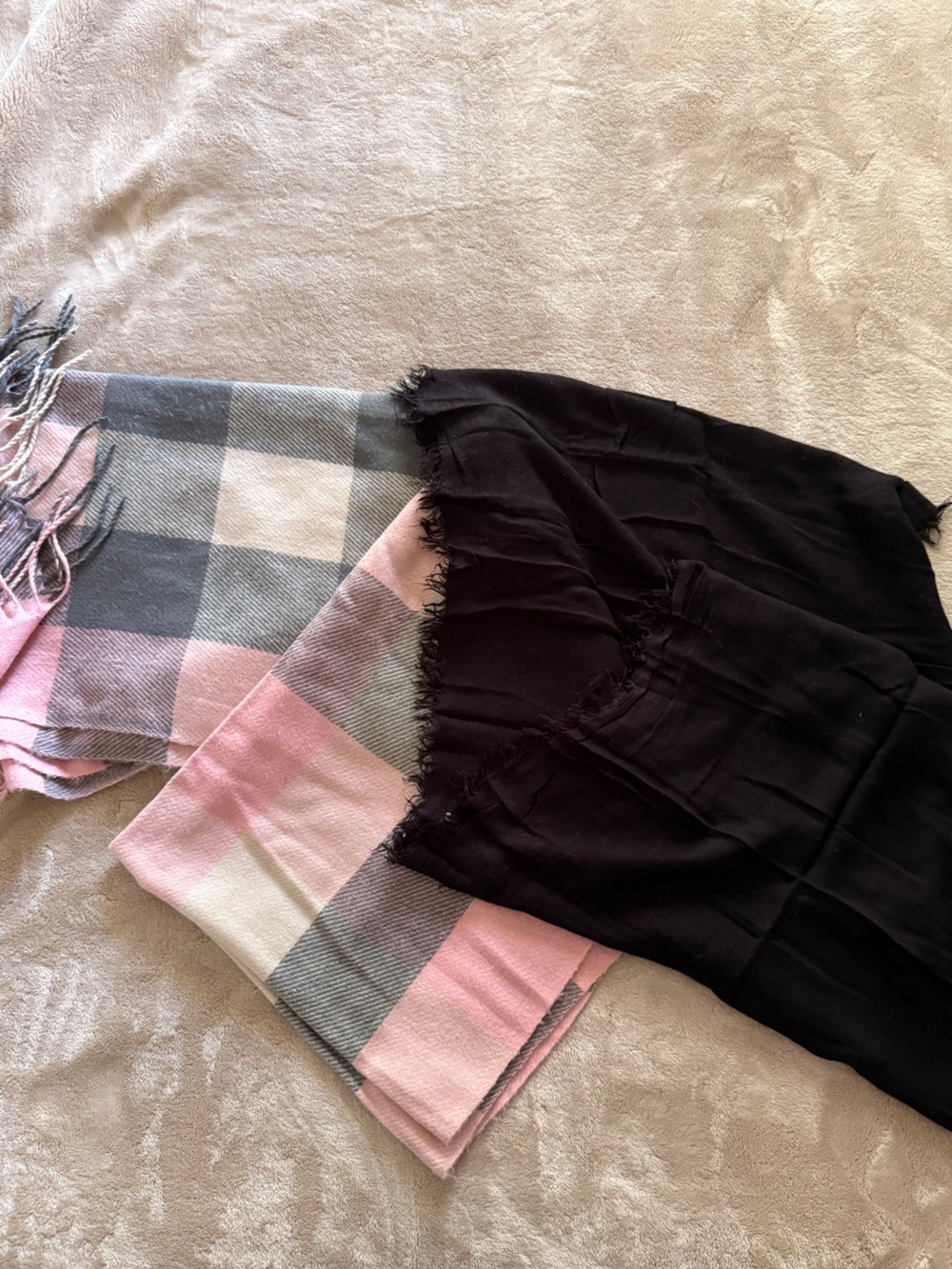 Women’s Scarves/Shawls